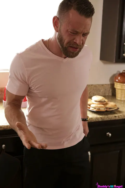 Whitney Wright: Short-Haired Brunette Takes Anal in the Kitchen – photo 2 of 19