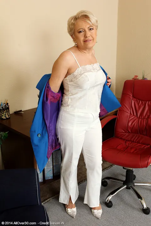Mature Woman with Big Tits Strips in Heels at the Office – photo 4 of 16