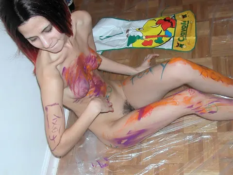 Latina Amateur Redhead Poses Nude with Paint on Her Body – photo 6 of 21
