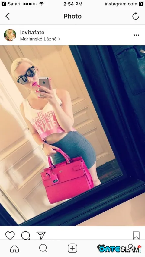 Lovita Fate: Czech Blonde in Lingerie and Glasses Poses for a Mirror Selfie – photo 9 of 12