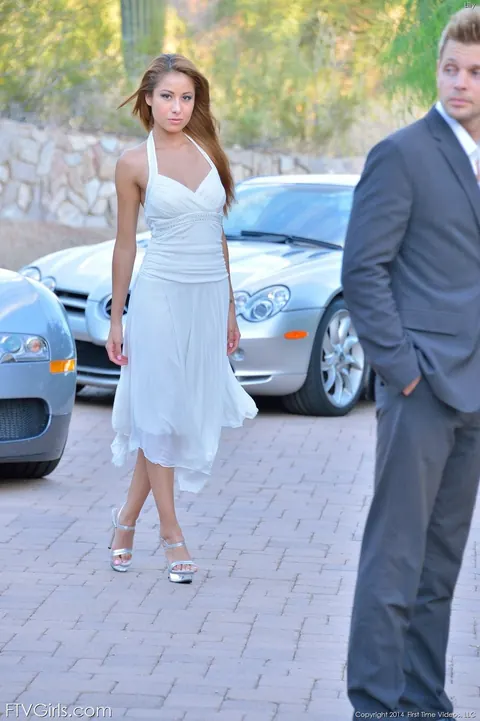 Lily Evans: Petite Latina Flashes Her Tits and Pussy in a Skirt Outdoors – photo 11 of 20