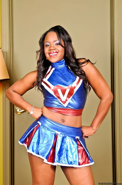 Samone Taylor: Busty Ebony MILF Strips Off Her Uniform to Reveal Lingerie – photo 5 of 15