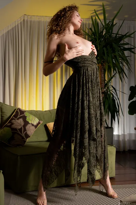 Guinevere Huney: French Curly Brunette Undresses and Spreads Her Pussy – photo 5 of 21
