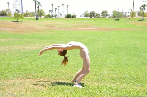 Petite Jogger Strips at the Gym and Works a Toy in Her Ass – photo 4 of 20