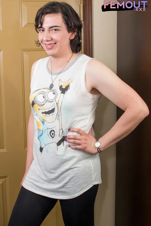 Curvy Trans Woman Undresses and Displays Her Body – photo 1 of 16