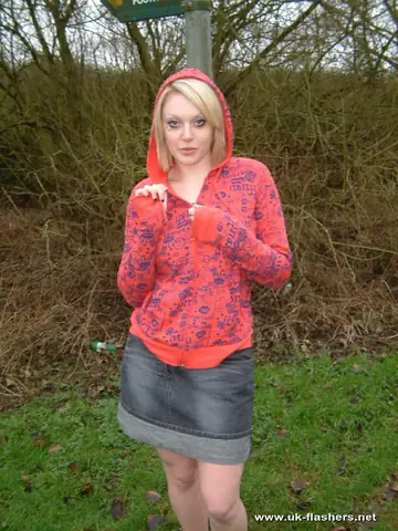 Thick British MILF Toys Her Pussy Outdoors in Lingerie and a Skirt