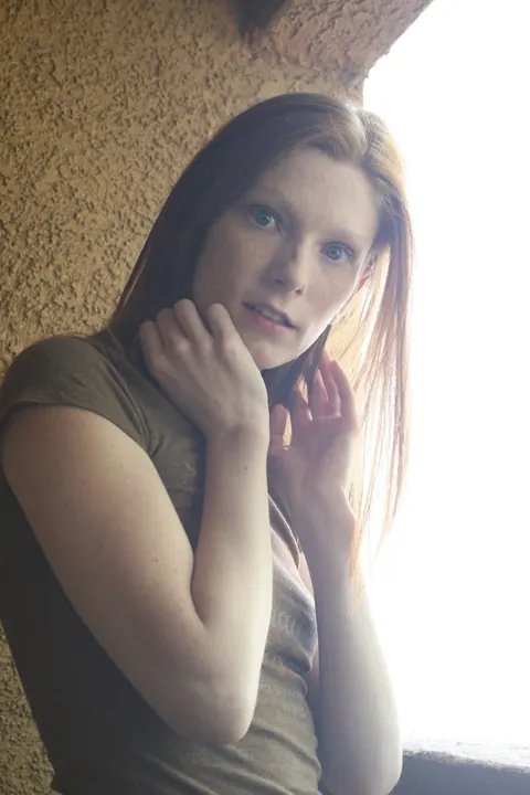 Amelia Rose: Thick Pale Redhead Flaunts Her Tits and Ass in Jeans and Panties – photo 6 of 21