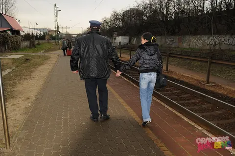 Skinny Brunette Sucks Old Man on a Train for a Ticket – photo 8 of 16