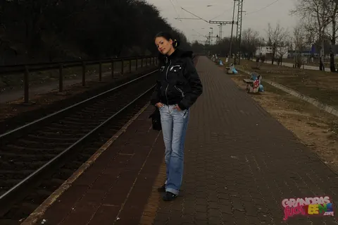 Skinny Brunette Sucks Old Man on a Train for a Ticket – photo 5 of 16