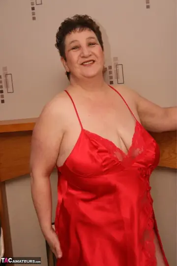 Mature British BBW in Red Lingerie Shows Off Her Huge Natural Tits