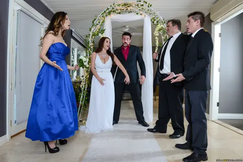 Angela White: Thick Australian Bride in a Bikini Takes Anal and a Cumshot at Her Wedding – photo 5 of 21