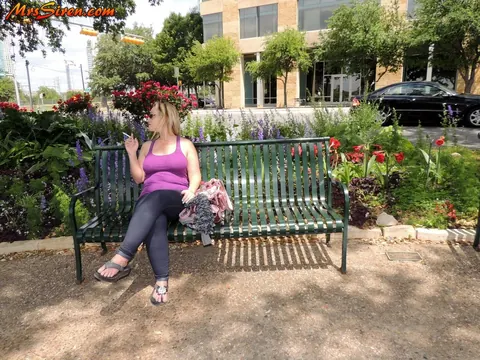 Dee Siren: Curvy Blonde MILF Smokes Outdoors Then Fists and Toys Herself – photo 3 of 17