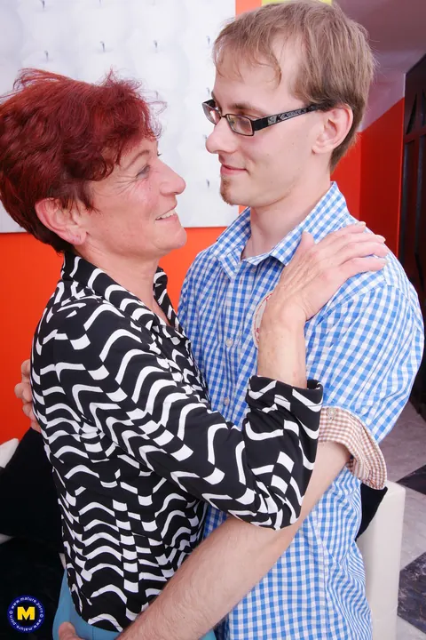Angela Reed: Slim Redhead MILF Fucks in a Skirt, Heels and Glasses – photo 1 of 20