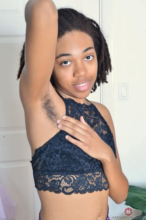 Olivia Green: Ebony Brunette Flaunts Hairy Armpits and Pussy – photo 1 of 20