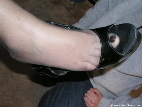 Rubee Tuesday: Redhead MILF in Stockings Dominates with Foot Worship – photo 12 of 14