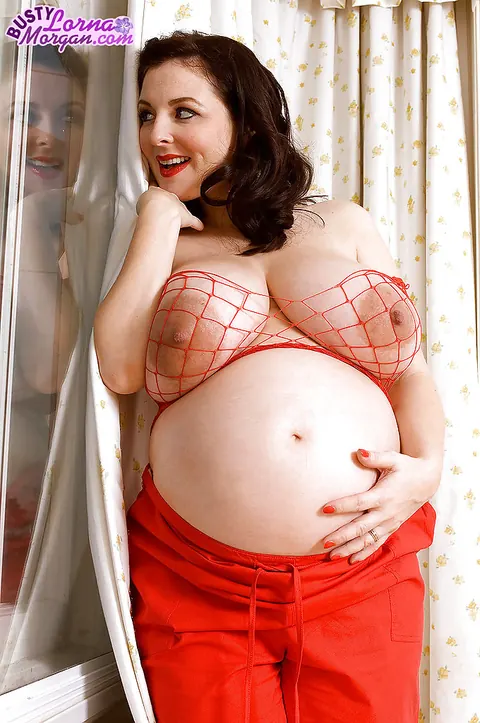 Lorna Morgan: European Brunette MILF Shows Her Big Belly in Panties – photo 3 of 16