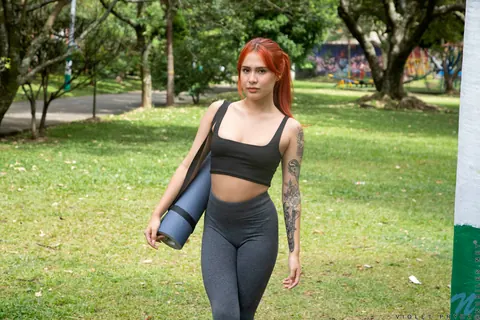 Violet Prydz: Thick Latina Redhead Flashes Her Tits Outdoors and Fingers in Yoga Pants – photo 2 of 16