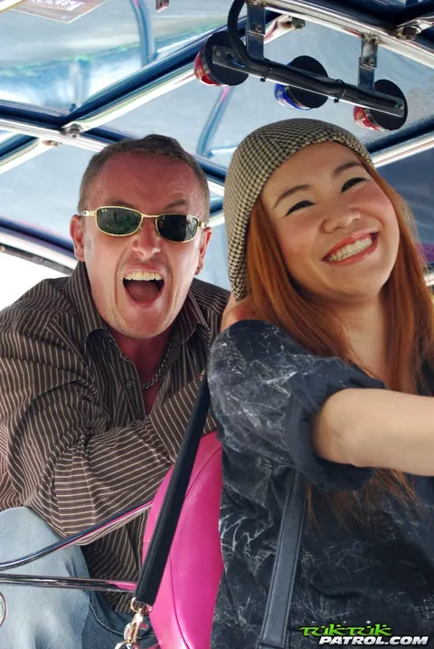Noy: Thai Brunette Kisses Her Driver in a Mini Taxi Outdoors – photo 13 of 17