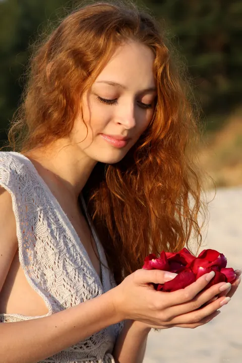 Asprid A: Skinny Redhead Spreads Her Shaved Pussy on the Beach – photo 14 of 21