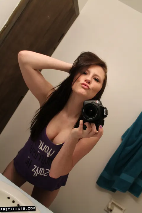 Busty Brunette Takes Mirror Selfies in Lingerie and Shorts – photo 2 of 12