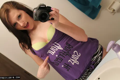 Busty Brunette Takes Mirror Selfies in Lingerie and Shorts – photo 8 of 12