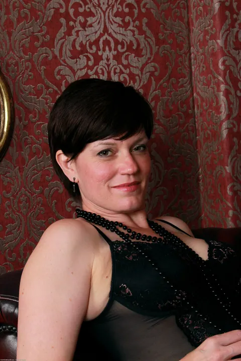 Pale Brunette MILF Strips Out of Her Lingerie and Spreads – photo 4 of 21