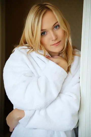 Blonde with Big Tits Spreads Her Pussy in a Hotel Room