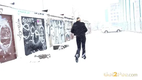 Gianna Ray: Blonde Czech Babe Pees in the Snow Outdoors – photo 13 of 15