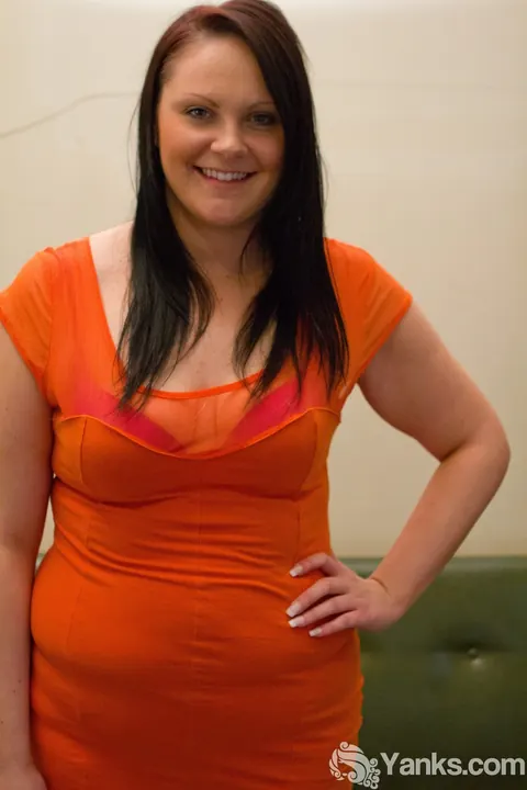 BBW Brunette Fingers Herself and Uses a Dildo – photo 1 of 17