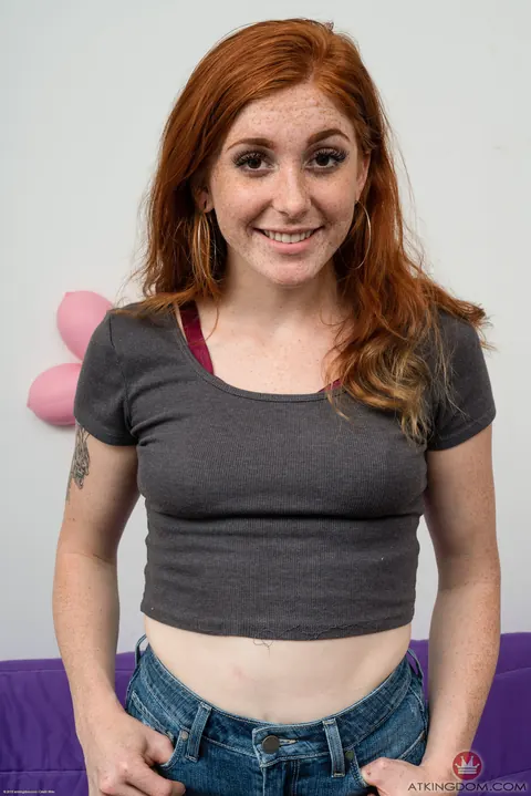 Jayme Rae: Redhead with Small Natural Tits Poses Nude – photo 1 of 21