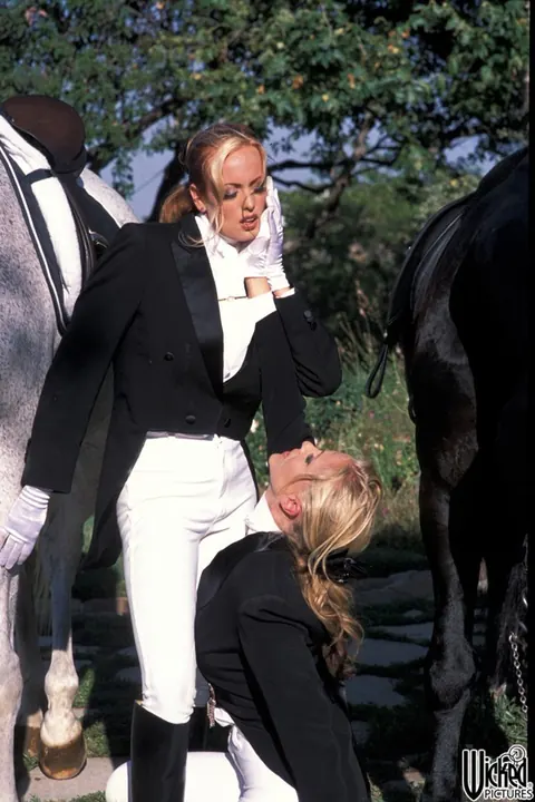 Julia Ann: Two Mature Blonde MILFs Eat Pussy Outdoors in Costumes – photo 2 of 20