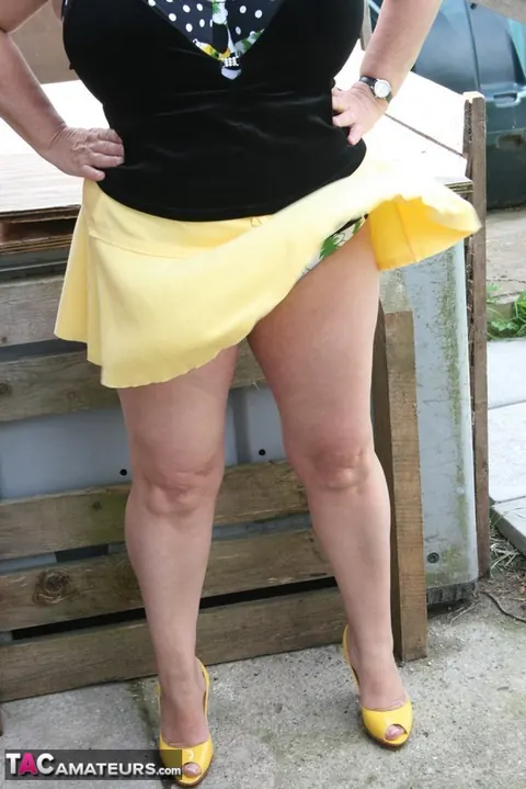 Kinky Carol: Curvy British Brunette Flashes Bikini and Panties on Patio – photo 13 of 16