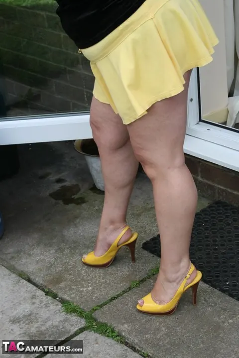 Kinky Carol: Curvy British Brunette Flashes Bikini and Panties on Patio – photo 6 of 16