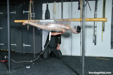 Elise Graves: Petite Brunette MILF Bound in Stockings and Toyed Outdoors – photo 16 of 21