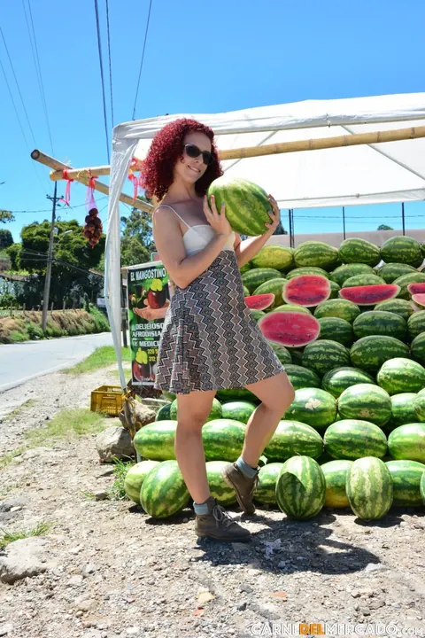 Elisa Odiosa: Latina Redhead Spreads Her Trimmed Pussy Outdoors – photo 1 of 17