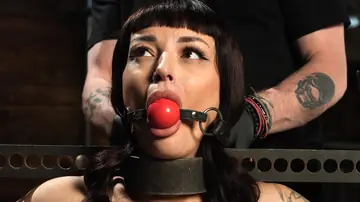 Charlie Valentine – Tall Brunette in Bondage Spreads Her Pussy for a Dildo