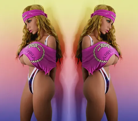 Blonde with Huge Tits Bares Her Body and Flaunts Her Ass – photo 12 of 20