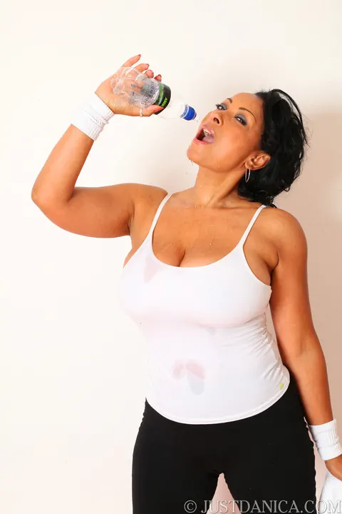 Danica Collins: Thick Ebony MILF in Yoga Pants Reveals Her Big Tits and Hairy Bush – photo 8 of 20