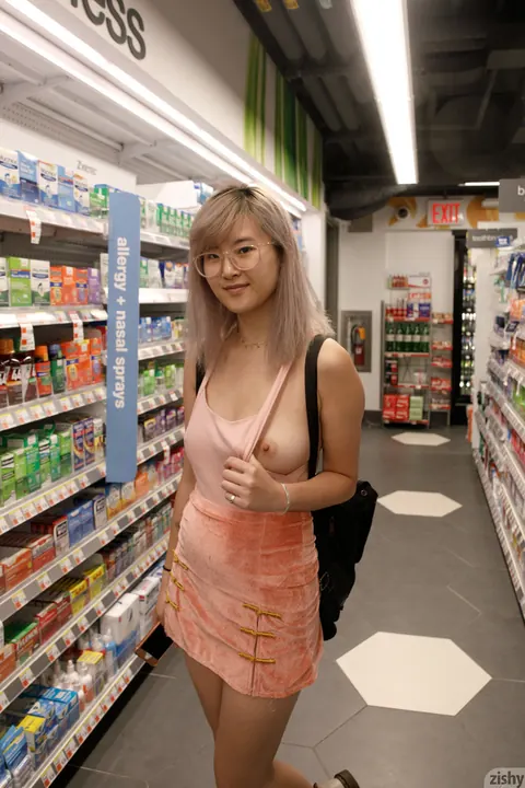 Barbie Qu: Asian Brunette Lifts Her Skirt and Spreads in Public – photo 5 of 12
