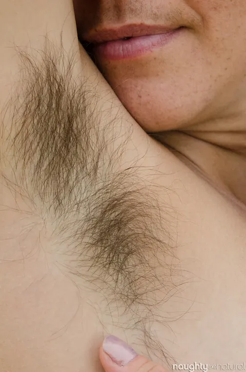 Katie Zucchini: Amateur Brunette Strips Outdoors and Spreads Her Hairy Pussy – photo 12 of 20