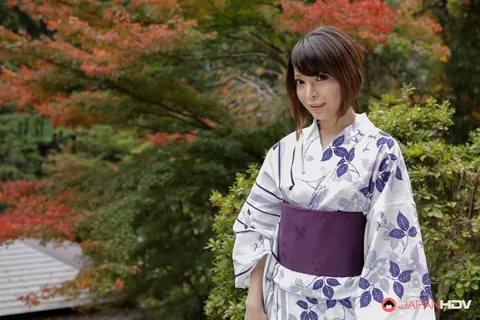 Hikaru Kirishima: Japanese Brunette Poses in Traditional Clothing Outdoors – photo 2 of 15