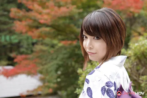 Hikaru Kirishima: Japanese Brunette Poses in Traditional Clothing Outdoors – photo 8 of 15