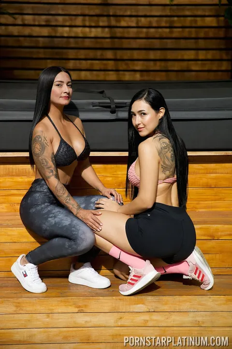 Latina PAWG MILFs in Bikinis Share a Cock in a Threesome – photo 12 of 21