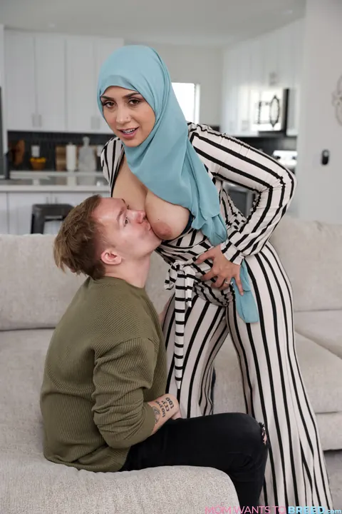 Lilly Hall: Thick Arab Brunette with Big Natural Tits Gets Fucked and Licked – photo 4 of 20