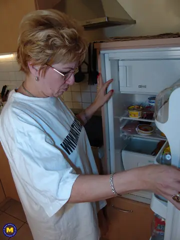 European MILF in Glasses Uses a Toy and Spreads Her Hairy Pussy