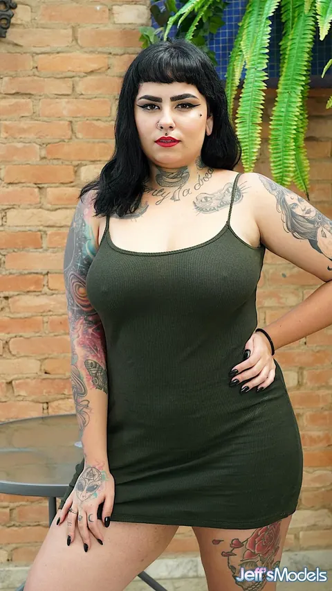 Alana Kralissa: BBW Latina Sucks Cock, Takes Anal and Masturbates Outdoors – photo 2 of 21