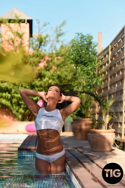 Adele Taylor: British Brunette Peels Off Her Panties by the Pool – photo 6 of 21