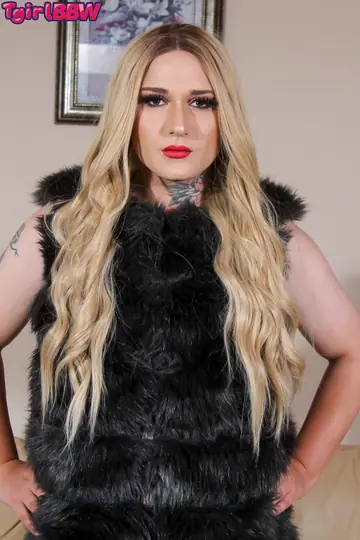BBW Trans Woman Strips Nude and Poses Her Body