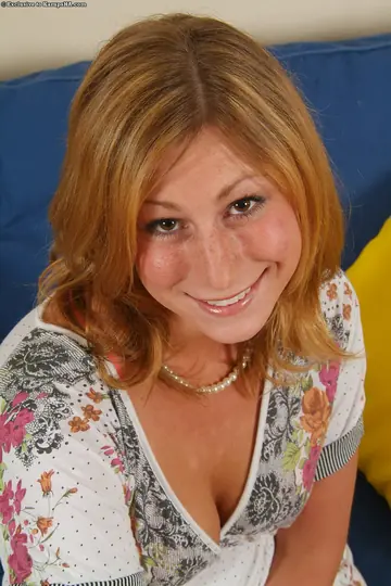 Thick Babe with Large Tits and Big Ass Pulls Panties Aside and Spreads