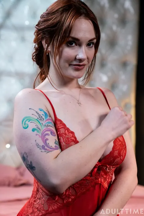 Siri Dahl: Tall Redhead MILF Sucks and Fucks While Spreading Wide – photo 1 of 20